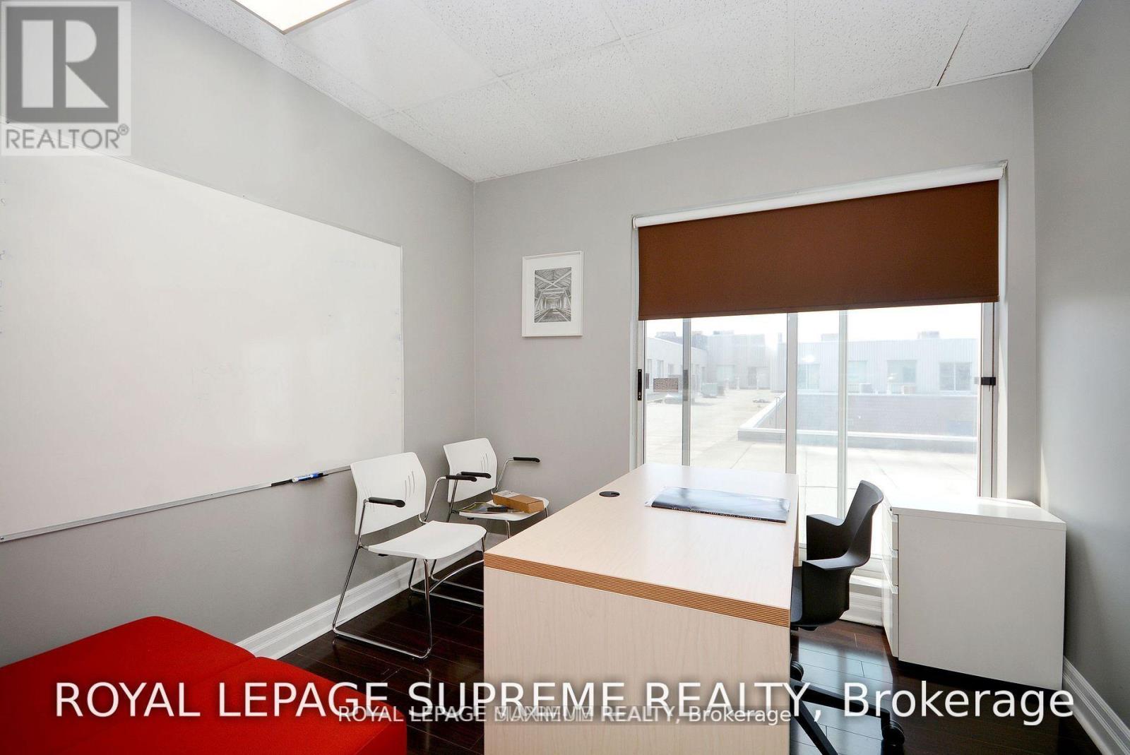 Photo 33 of 45 2355 Derry Road E, Mississauga ON
