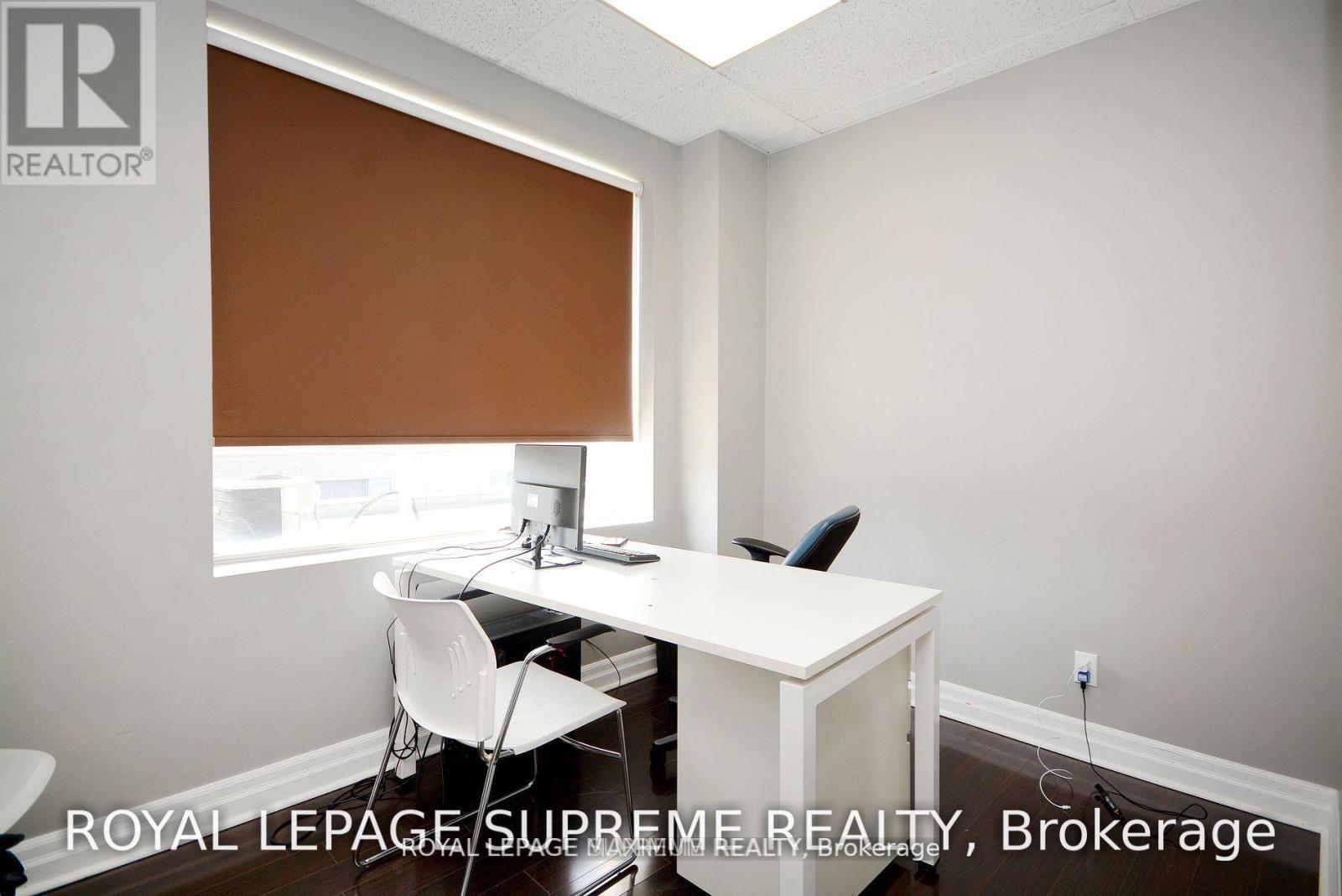 Photo 37 of 45 2355 Derry Road E, Mississauga ON