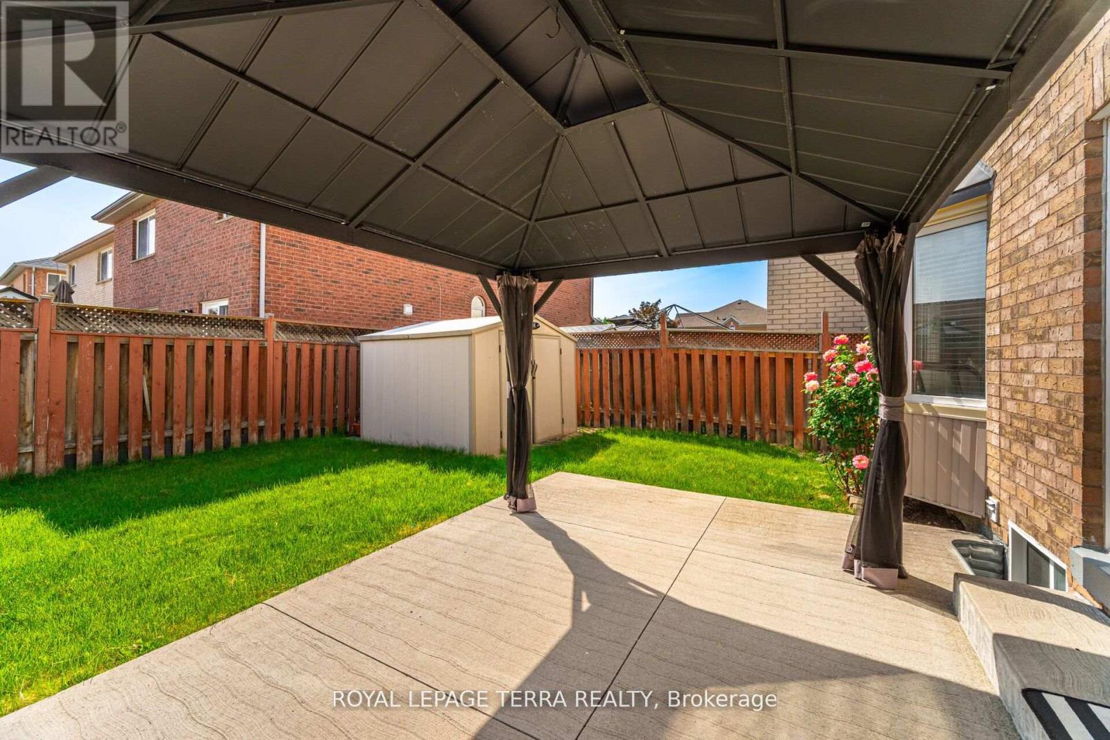 Photo 47 of 19 Valleypark Crescent, Brampton ON