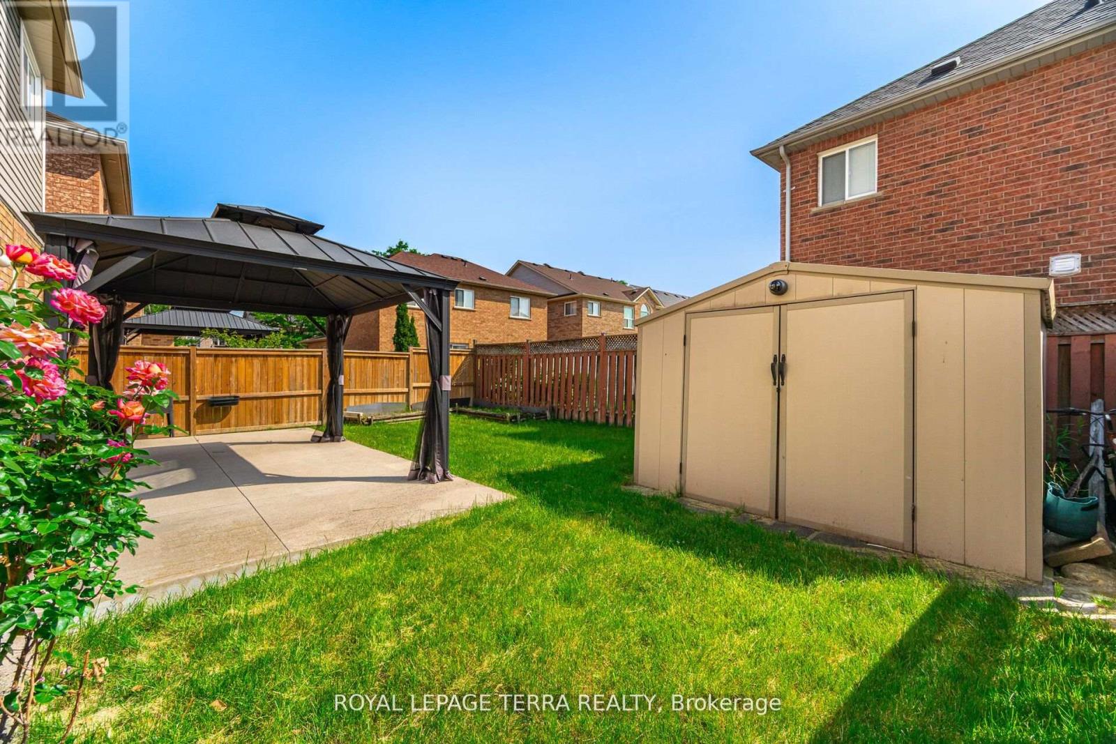 Photo 49 of 19 Valleypark Crescent, Brampton ON