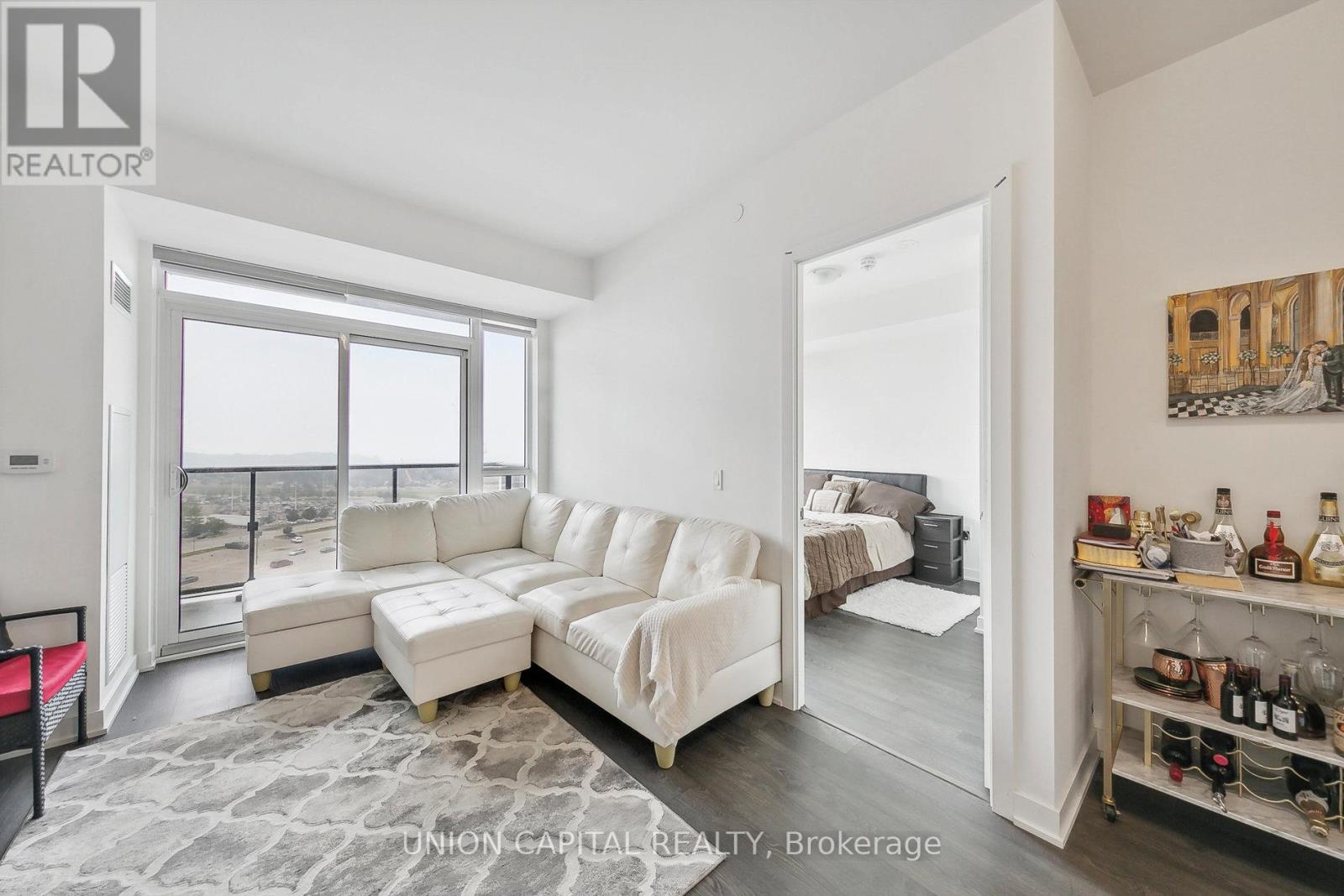 Photo 6 of 4699 Glen Erin Drive, Mississauga ON