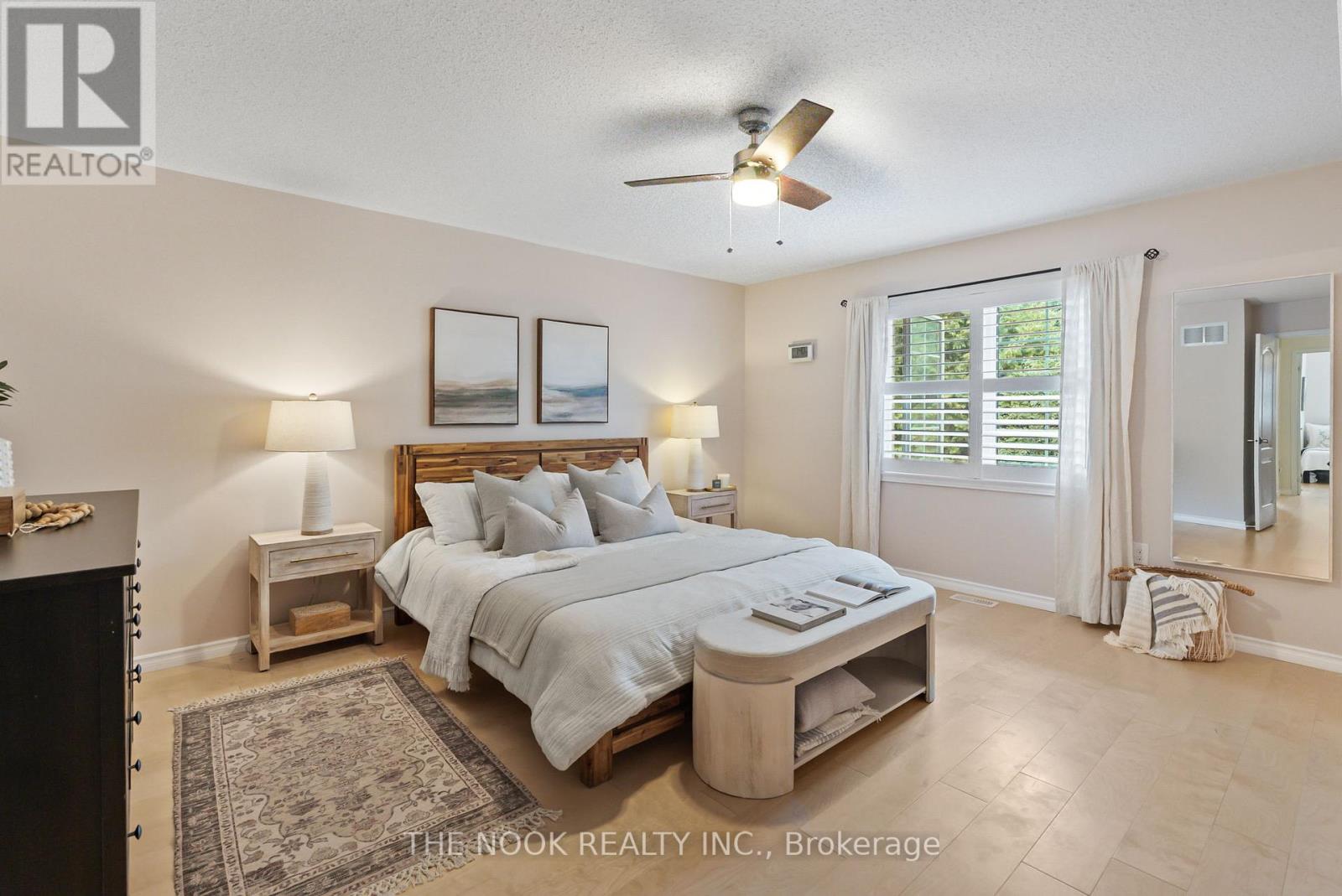 Photo 18 of 10 Edison Way, Whitby ON