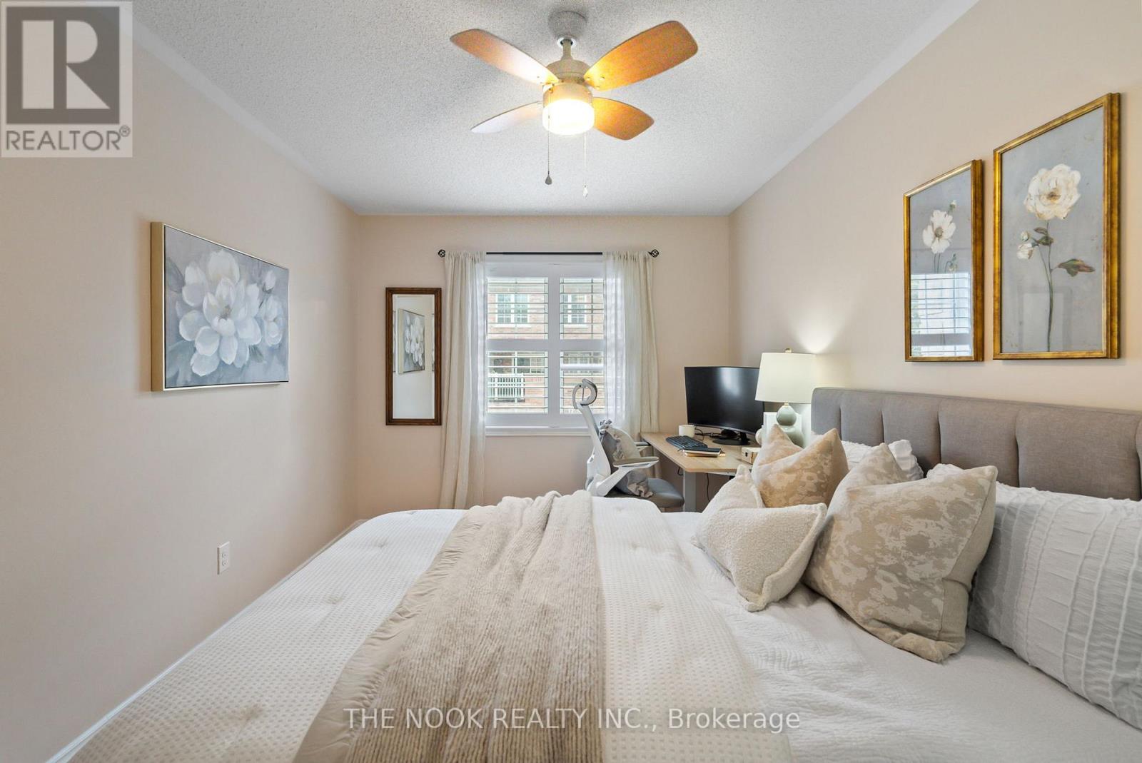 Photo 24 of 10 Edison Way, Whitby ON