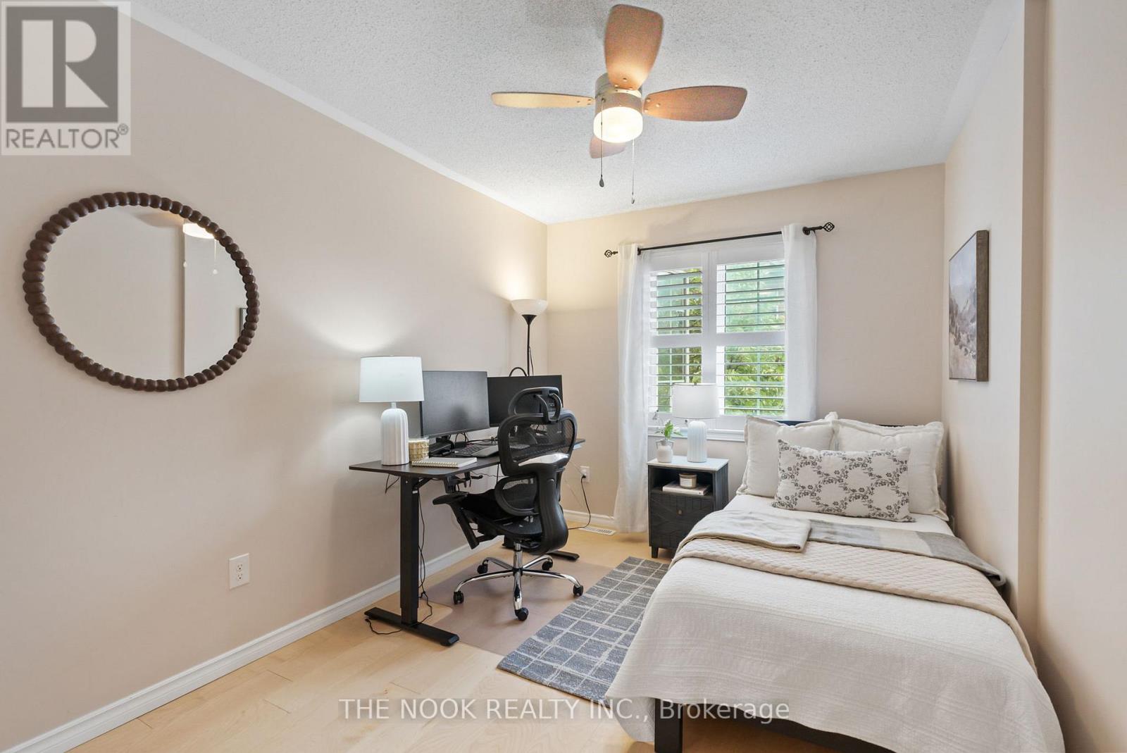 Photo 26 of 10 Edison Way, Whitby ON
