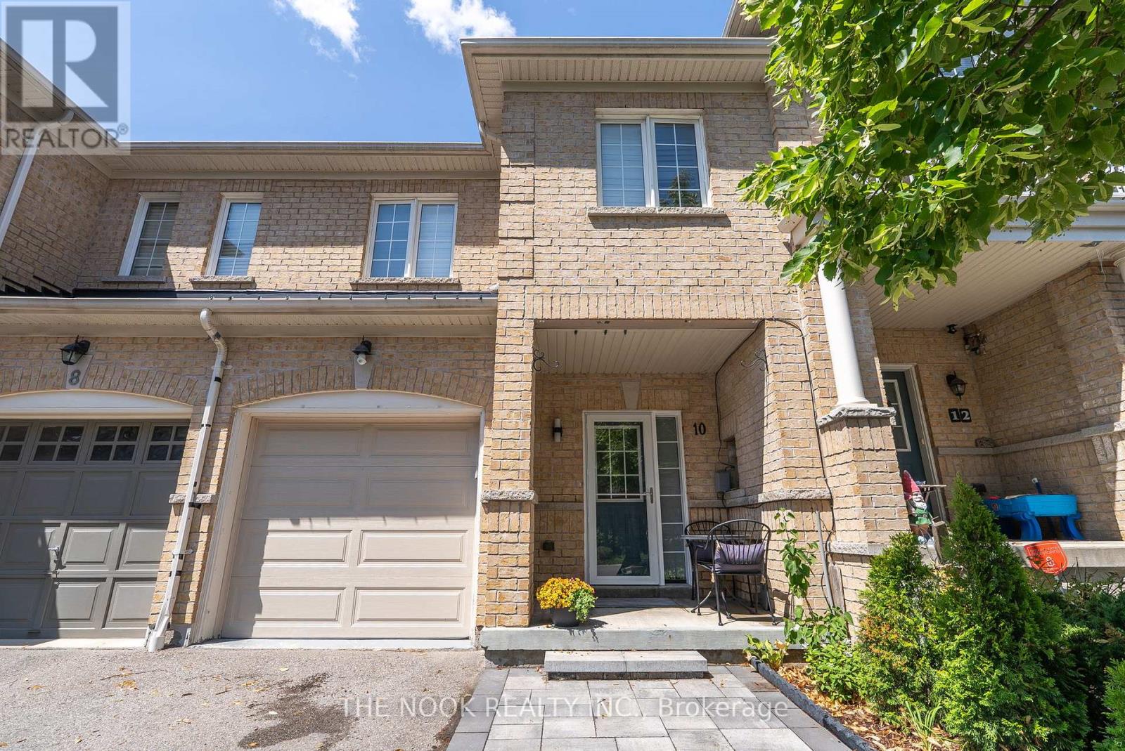 Photo 3 of 10 Edison Way, Whitby ON