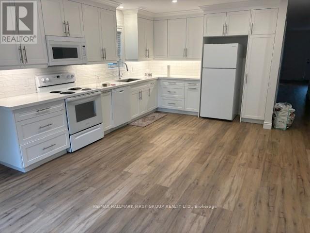 Photo 4 of Upper Level 115 Cedar Street, Whitby ON