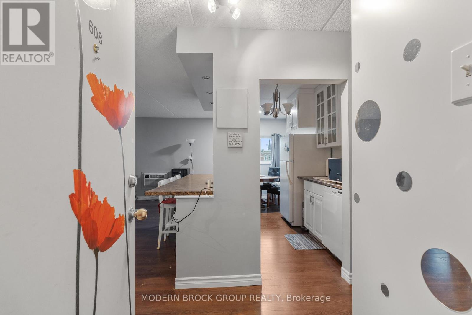 Photo 11 of 608 235 Water Street, Prescott ON