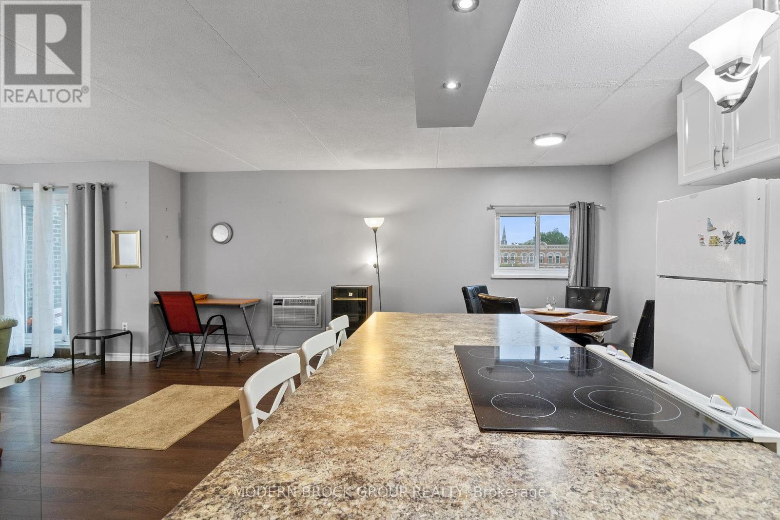 Photo 17 of 608 235 Water Street, Prescott ON