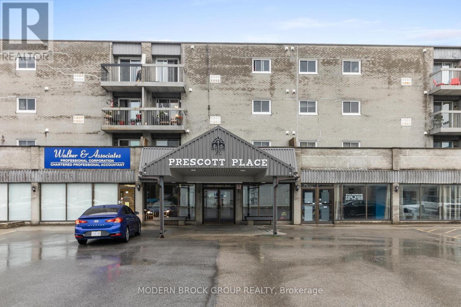Photo 2 of 608 235 Water Street, Prescott ON