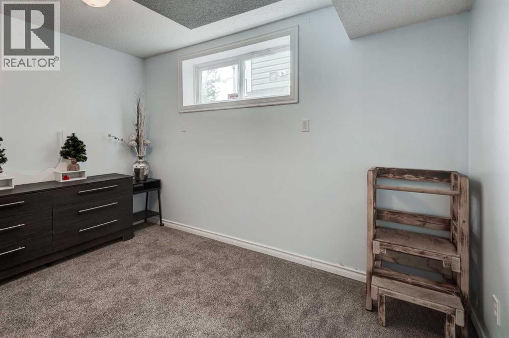 Single Family House for Sale in  Prestwick Mews SE McKenzie Towne Calgary 