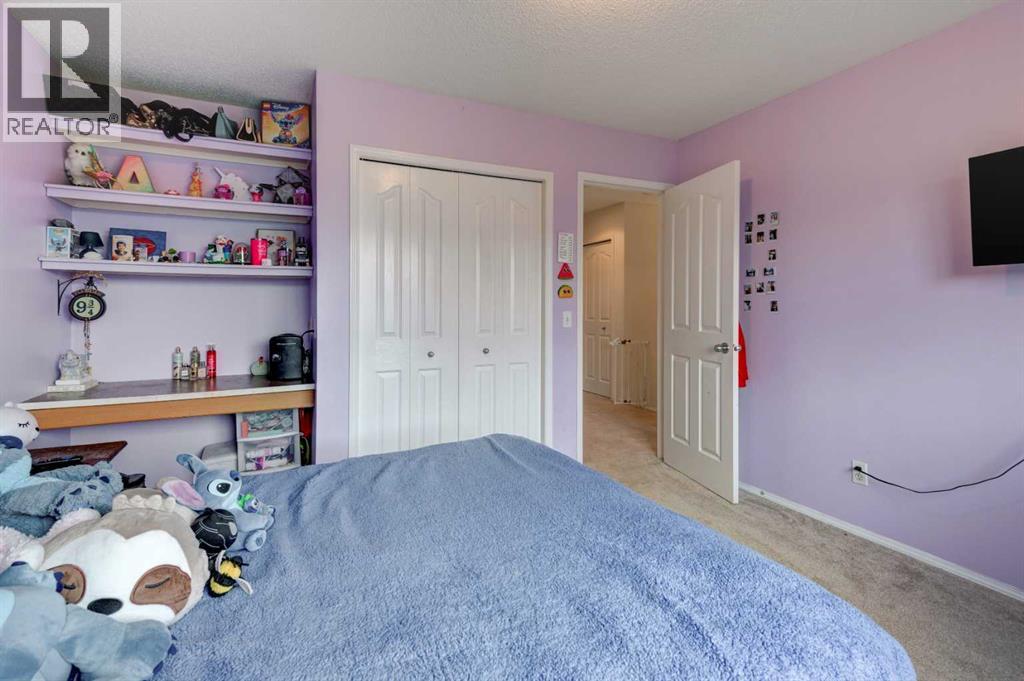 Single Family House for Sale in  Prestwick Mews SE McKenzie Towne Calgary 