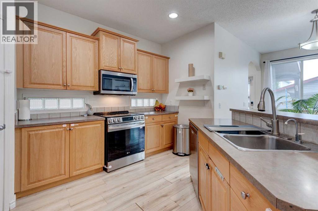 Single Family House for Sale in  Prestwick Mews SE McKenzie Towne Calgary 