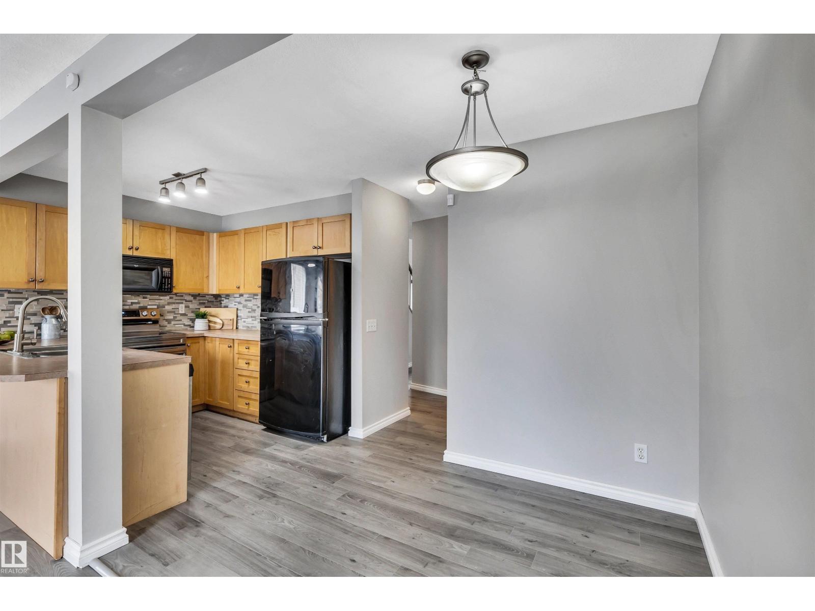 Photo 11 of 100 230 Edwards Dr Sw, Edmonton AB