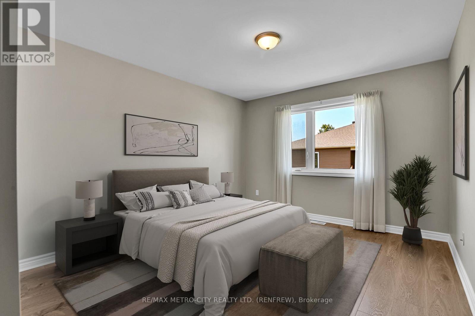 Photo 18 of 35 Otteridge Drive, Renfrew ON