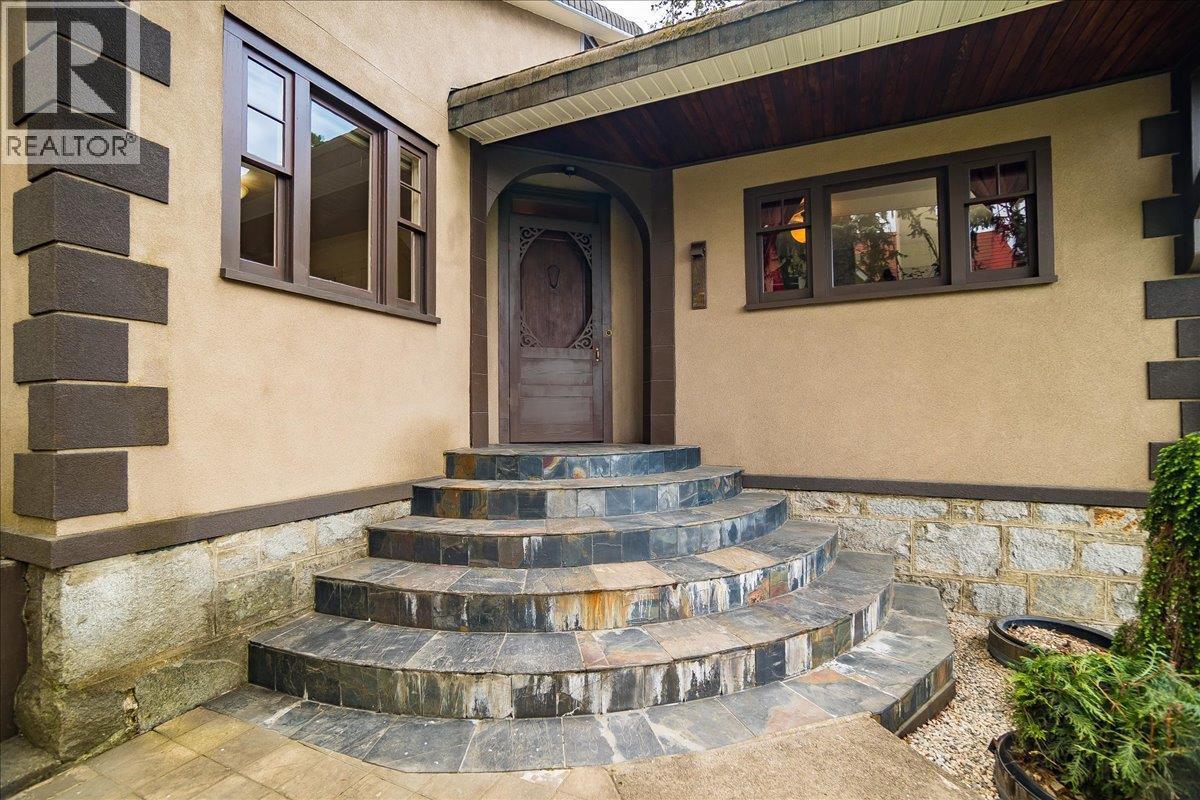 417 Hamilton Avenue, Nelson