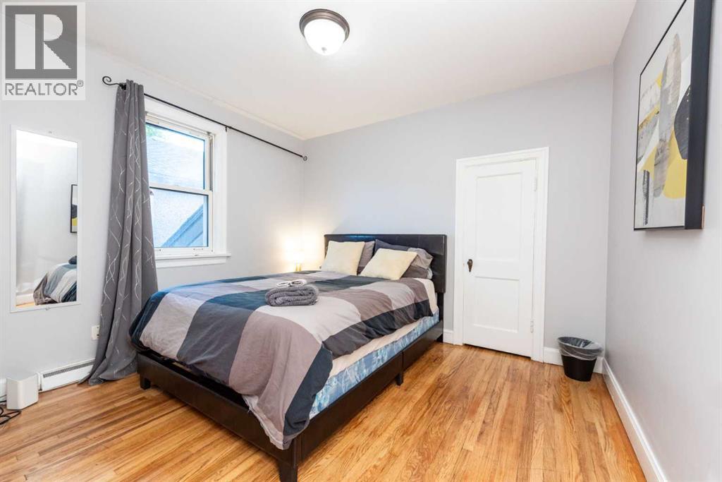 Photo 12 of 424 8 Avenue Ne, Calgary AB