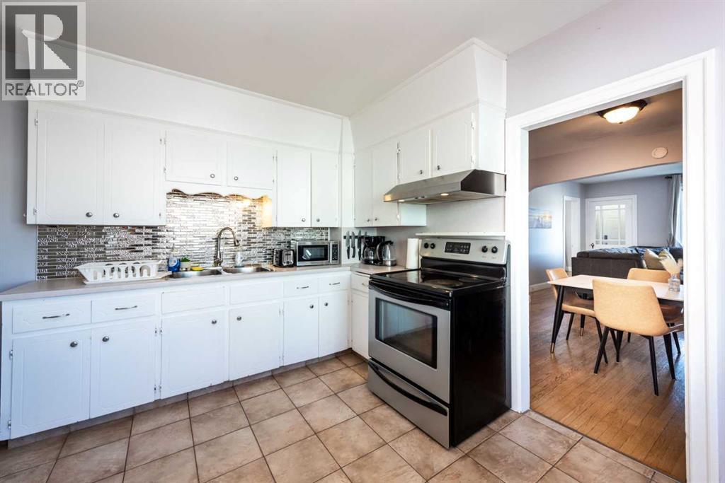 Photo 19 of 424 8 Avenue Ne, Calgary AB