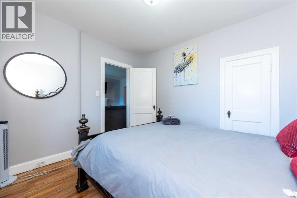 Photo 11 of 424 8 Avenue Ne, Calgary AB