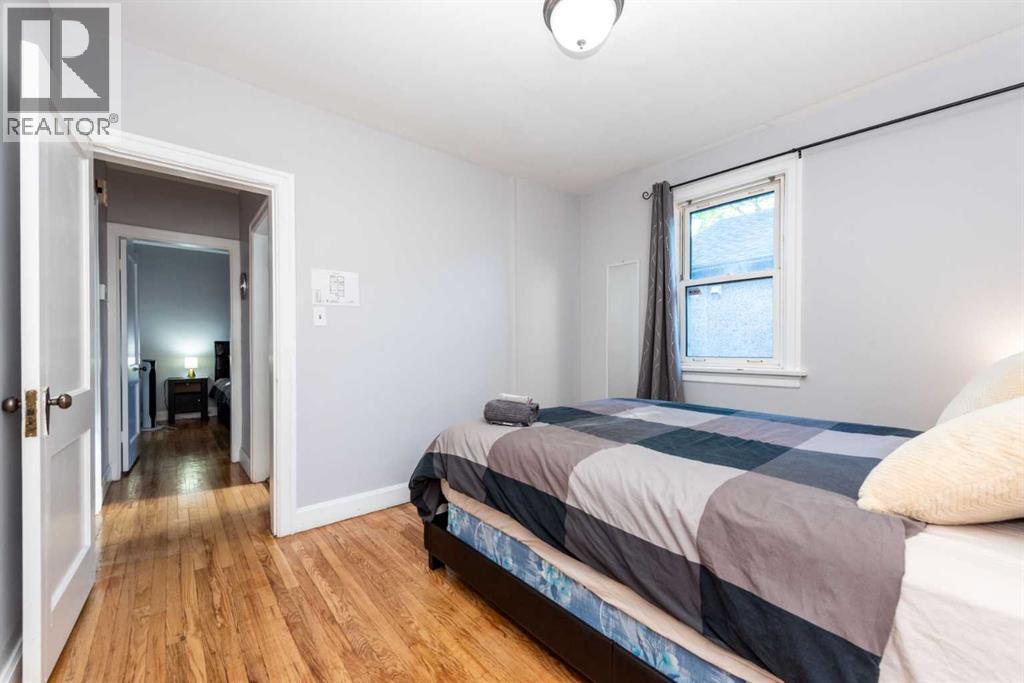 Photo 13 of 424 8 Avenue Ne, Calgary AB