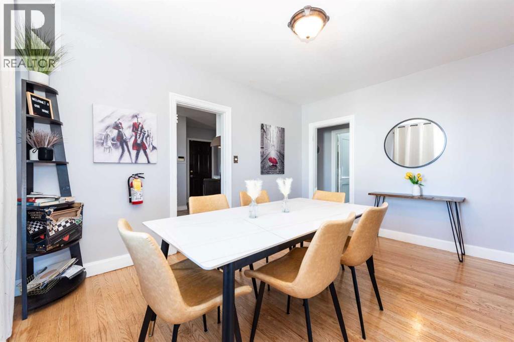 Photo 8 of 424 8 Avenue Ne, Calgary AB