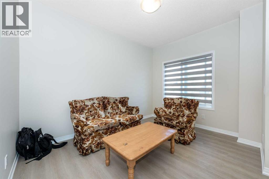 Photo 5 of 15 Savanna Parade Ne, Calgary AB
