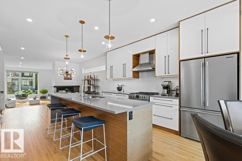 Photo 25 of 7632 92 Av Nw, Edmonton AB