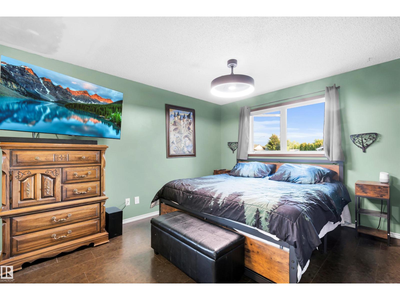 Photo 14 of 6303 11 Av Nw, Edmonton AB