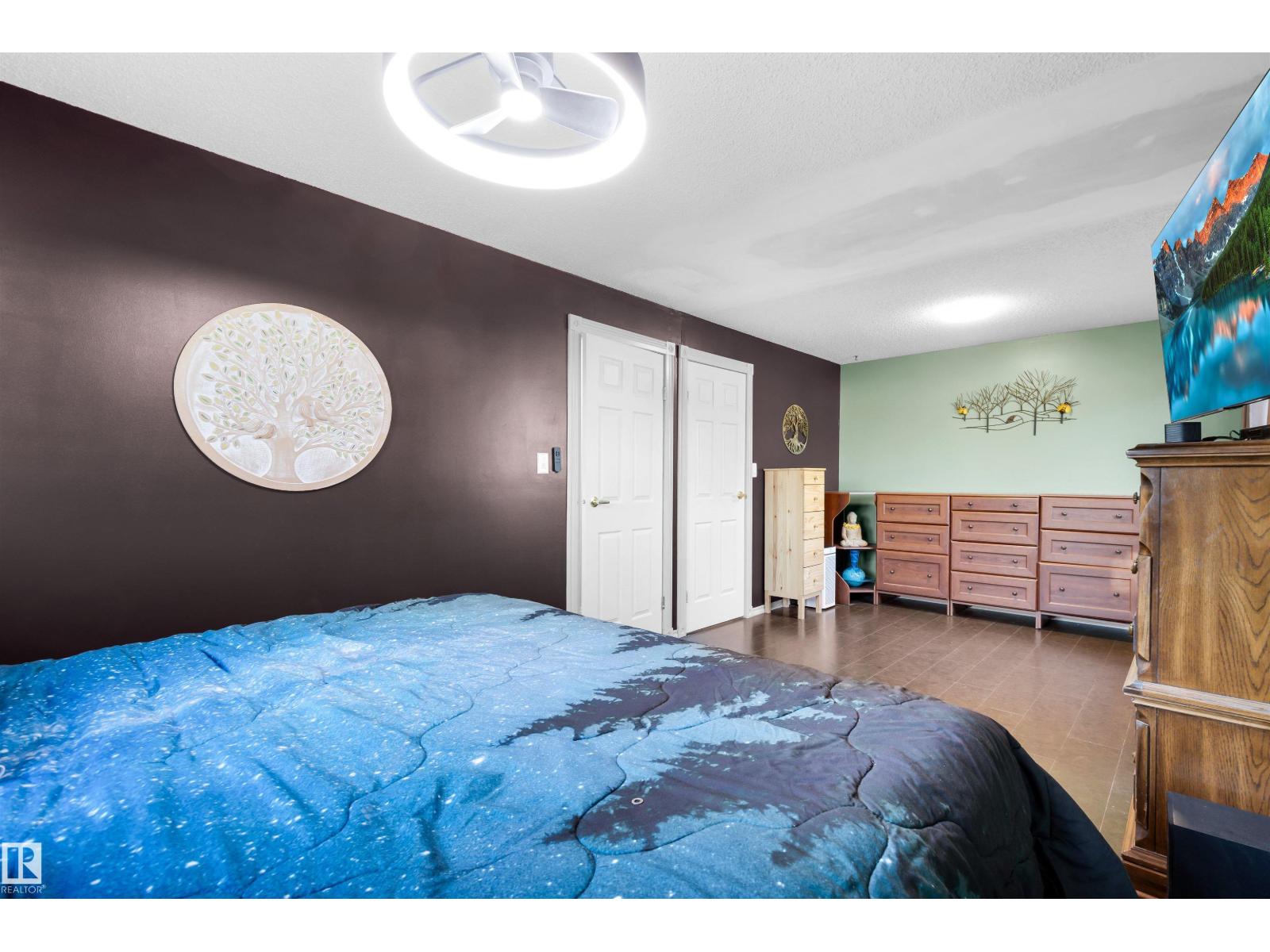 Photo 17 of 6303 11 Av Nw, Edmonton AB