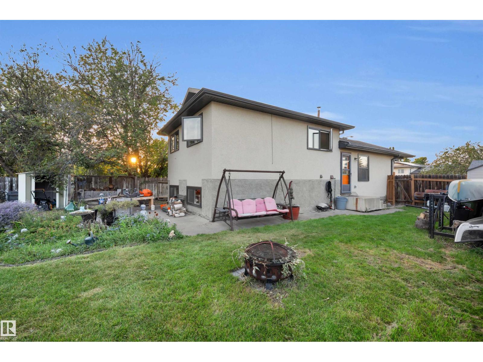 Photo 27 of 6303 11 Av Nw, Edmonton AB