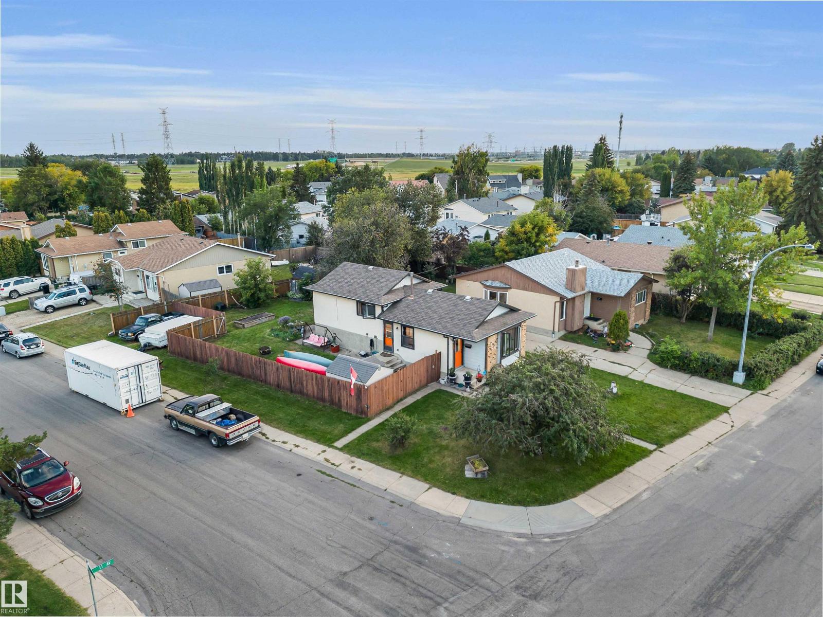 Photo 32 of 6303 11 Av Nw, Edmonton AB