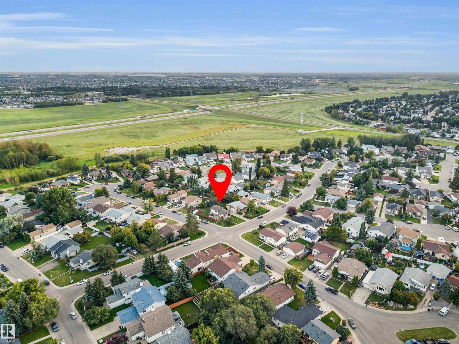 Photo 35 of 6303 11 Av Nw, Edmonton AB