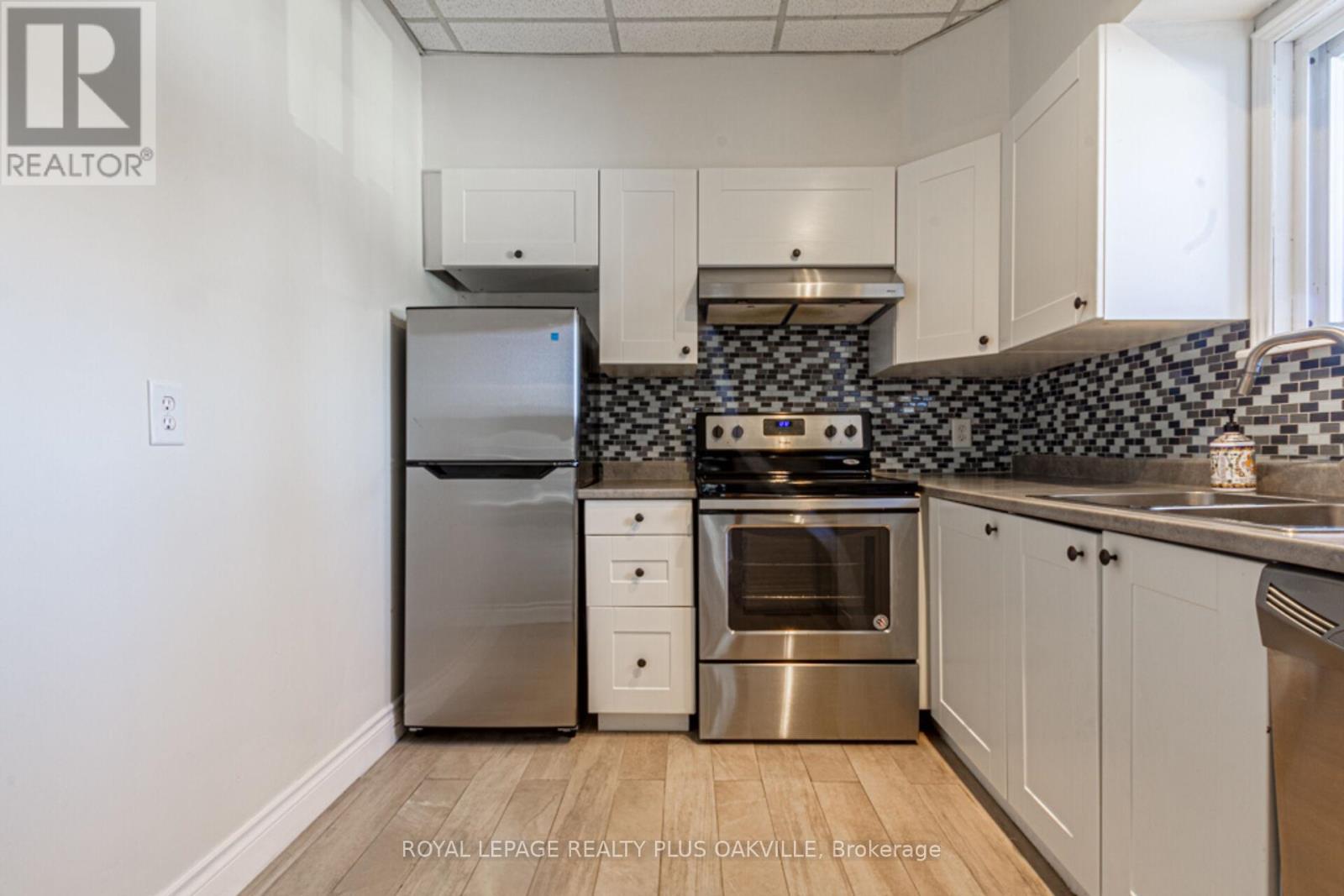 Photo 13 of 58 Lorne Avenue, Hamilton ON
