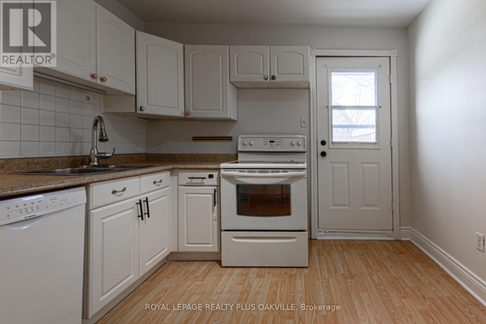 Photo 27 of 58 Lorne Avenue, Hamilton ON