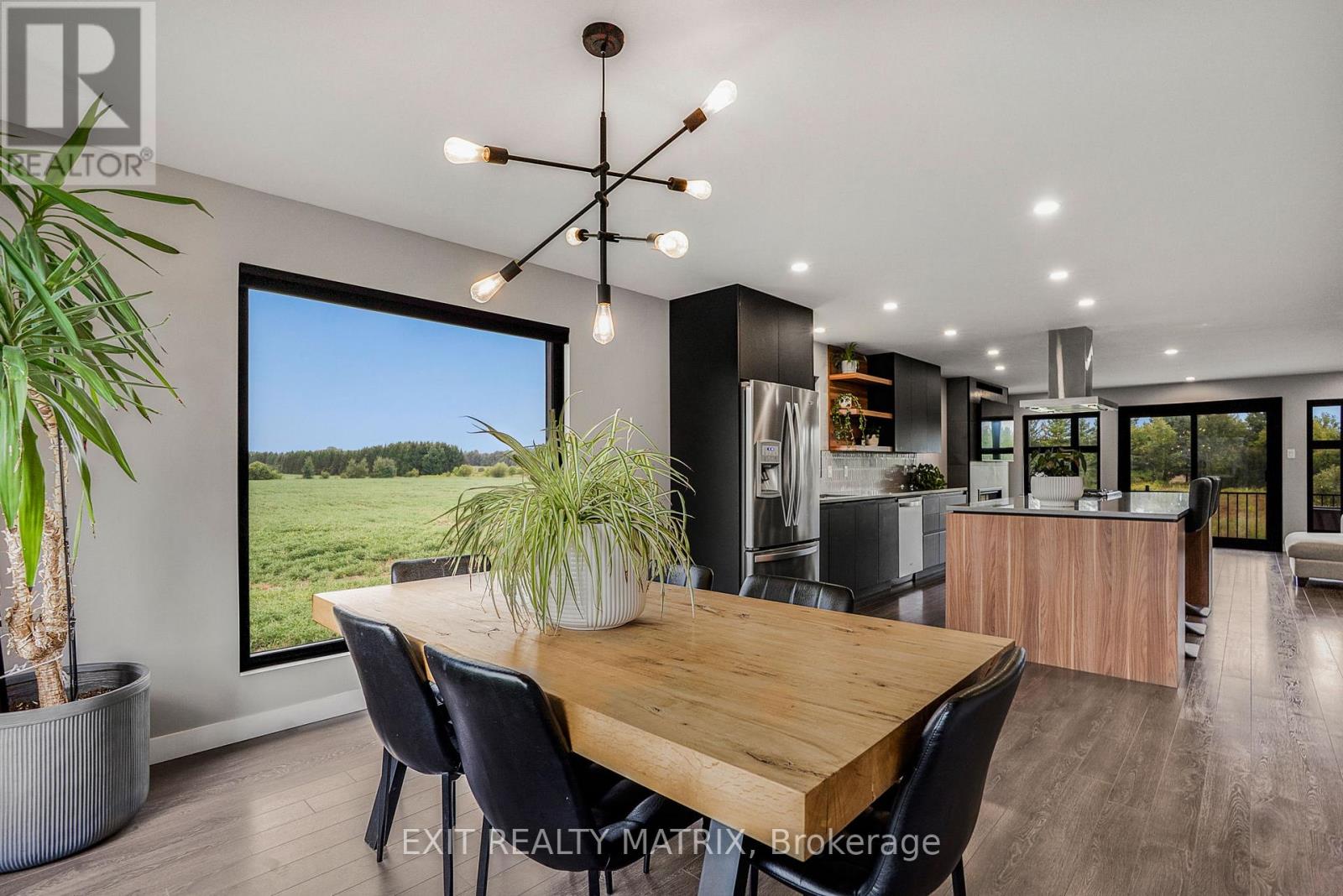 Photo 14 of 529 Voie Ferree Road, Clarencerockland ON