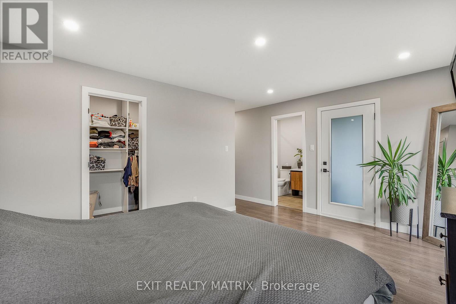 Photo 19 of 529 Voie Ferree Road, Clarencerockland ON