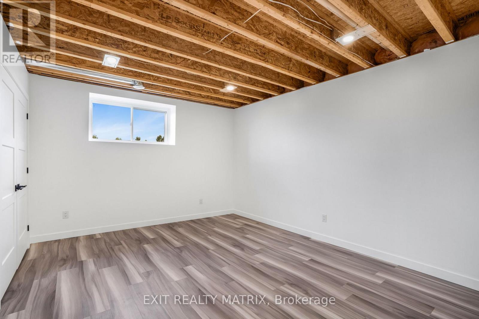 Photo 28 of 529 Voie Ferree Road, Clarencerockland ON