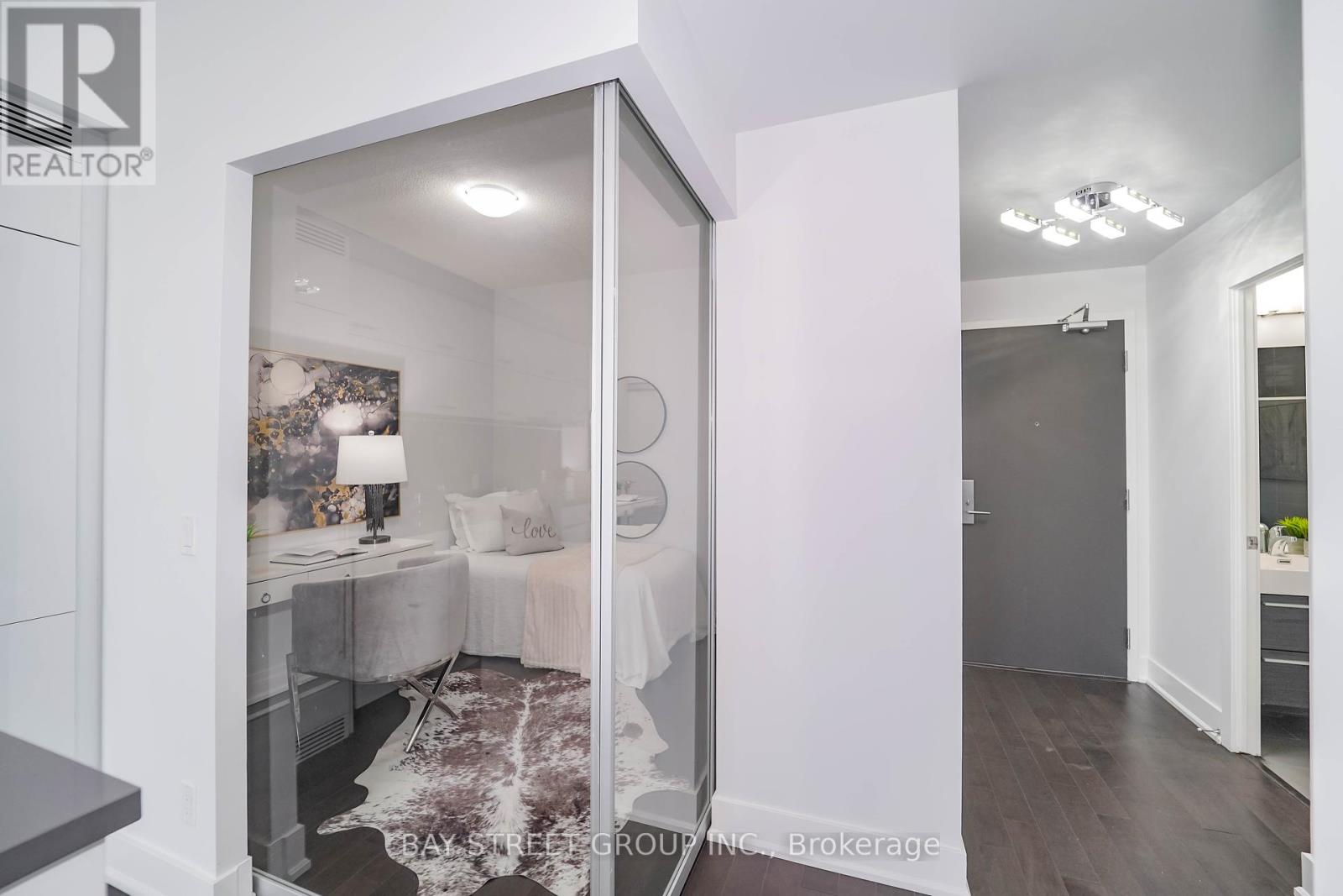 Photo 12 of 909 8081 Birchmount Road, Markham ON