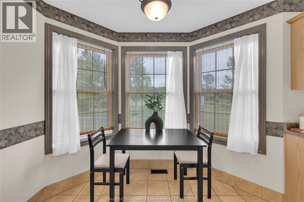 Photo 13 of 7057 Giardini, Essex ON