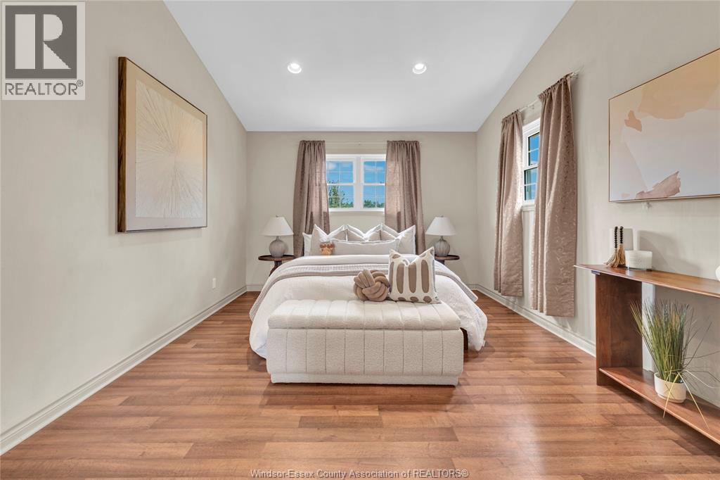 Photo 30 of 7057 Giardini, Essex ON