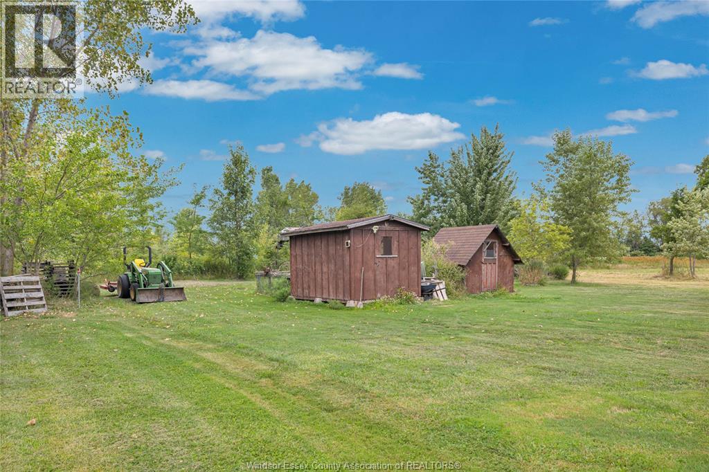 Photo 44 of 7057 Giardini, Essex ON
