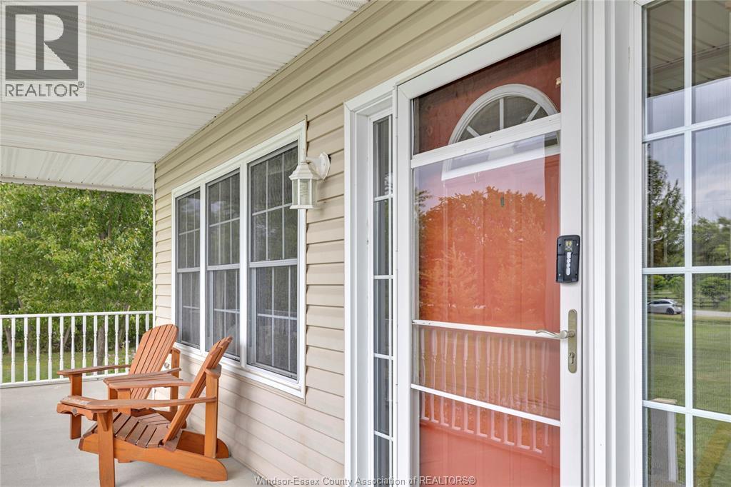 Photo 5 of 7057 Giardini, Essex ON