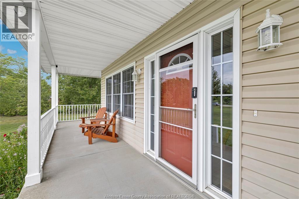 Photo 6 of 7057 Giardini, Essex ON