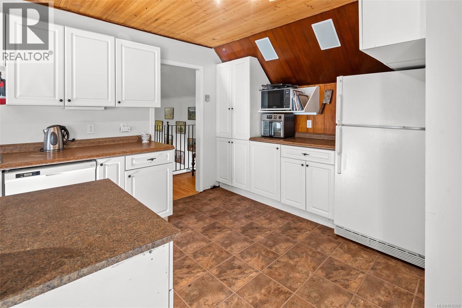  6827 Pascoe Road, Sooke