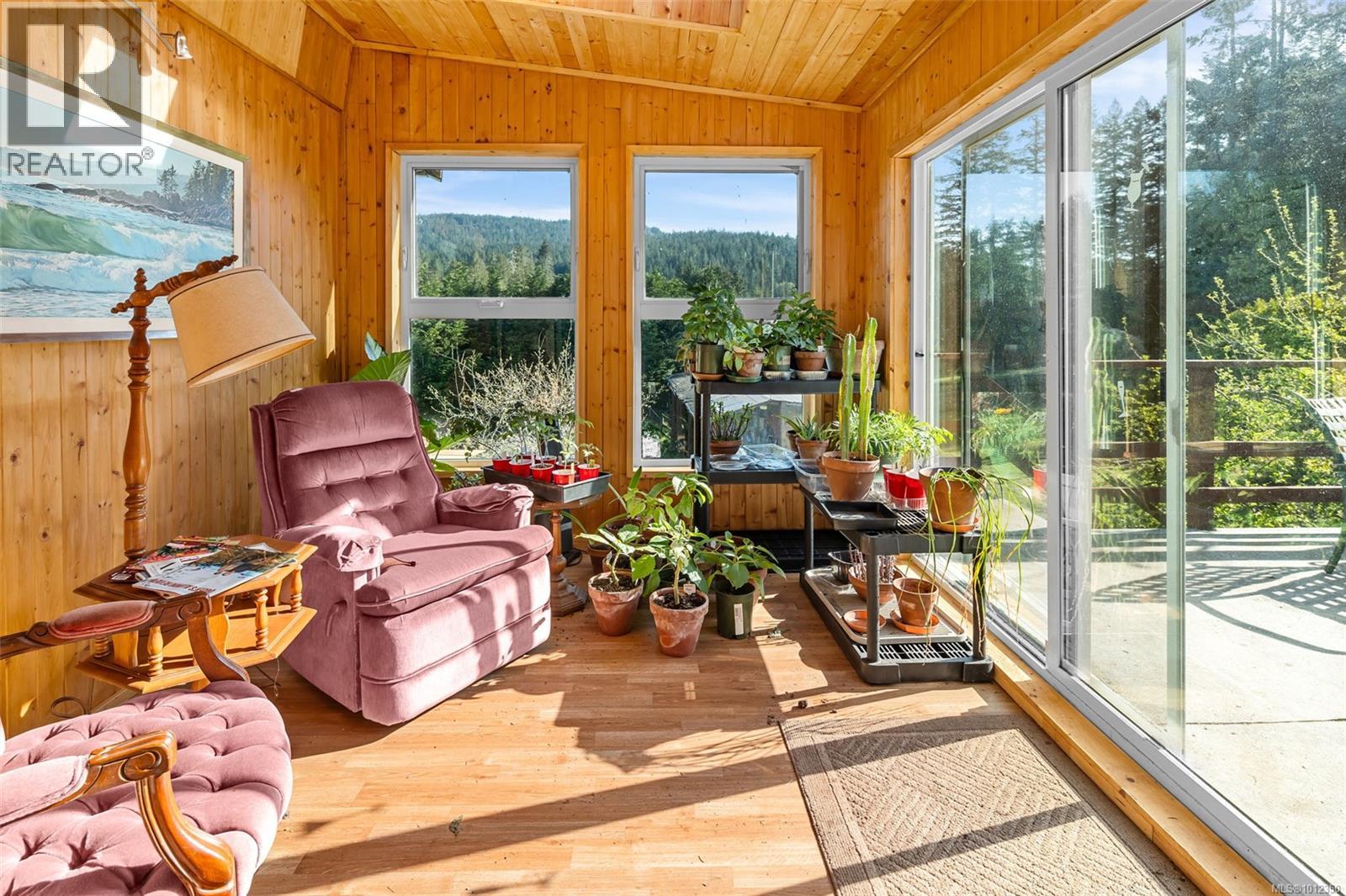  6827 Pascoe Road, Sooke