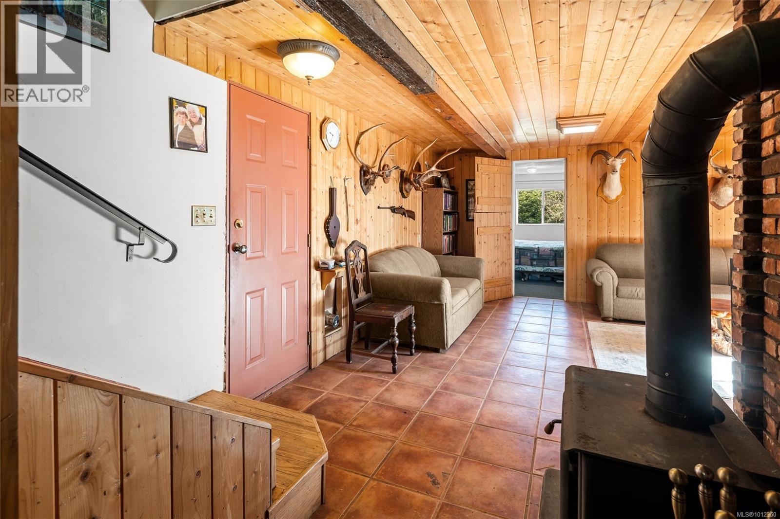  6827 Pascoe Road, Sooke