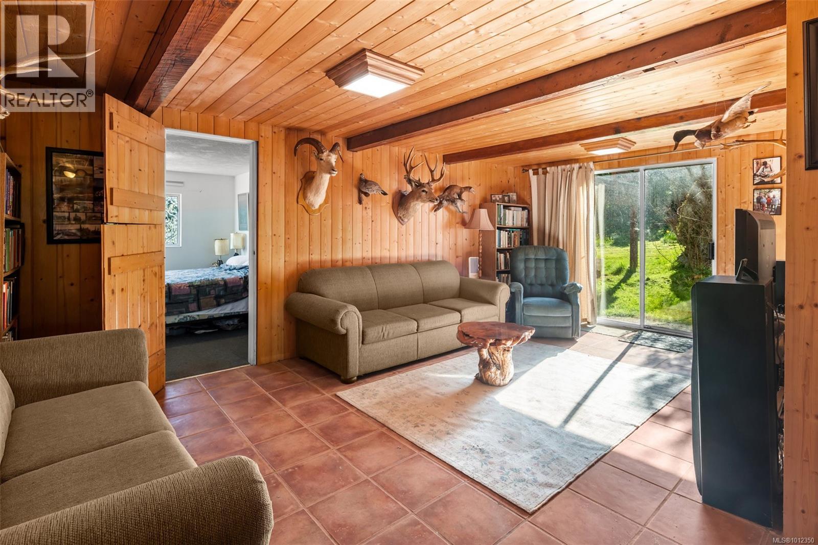  6827 Pascoe Road, Sooke