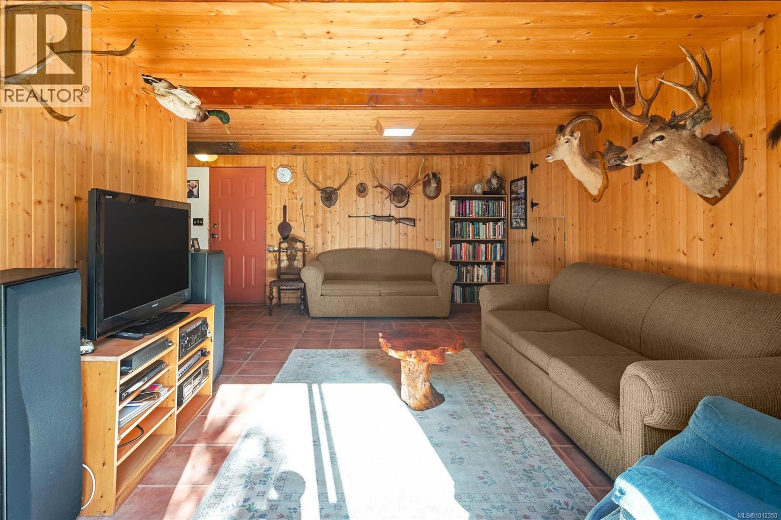  6827 Pascoe Road, Sooke