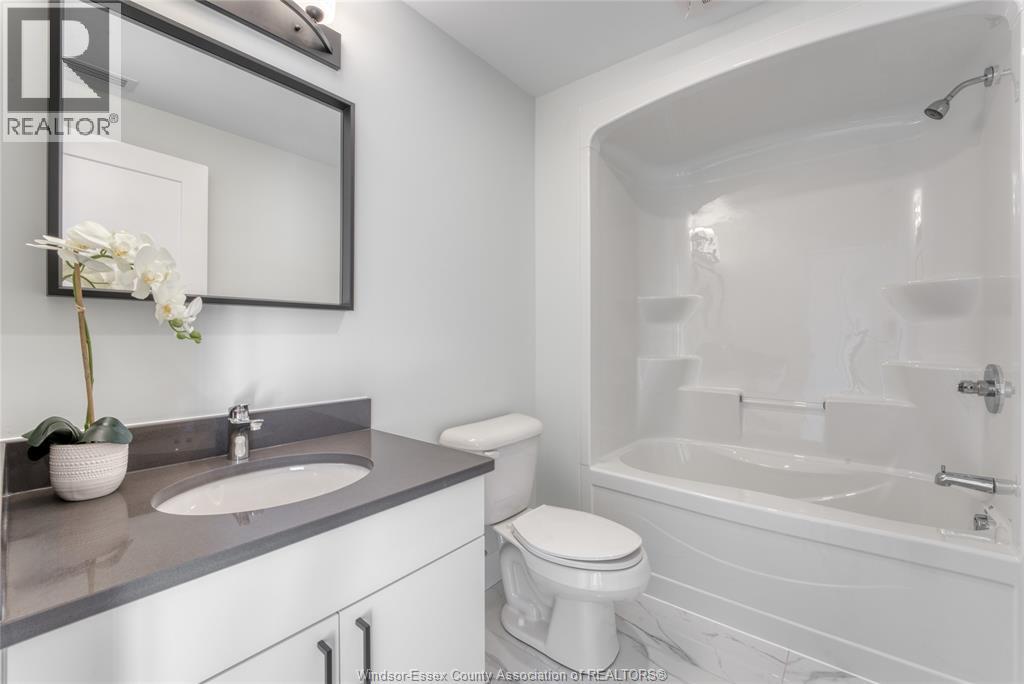 Photo 16 of 2600 Sandwich West Parkway Unit 201, Lasalle ON