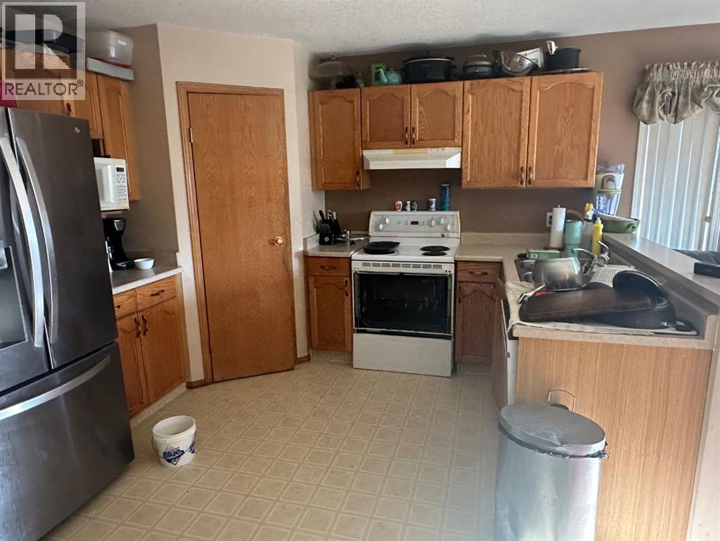 Photo 7 of 12516 97 A Street, Grande Prairie AB