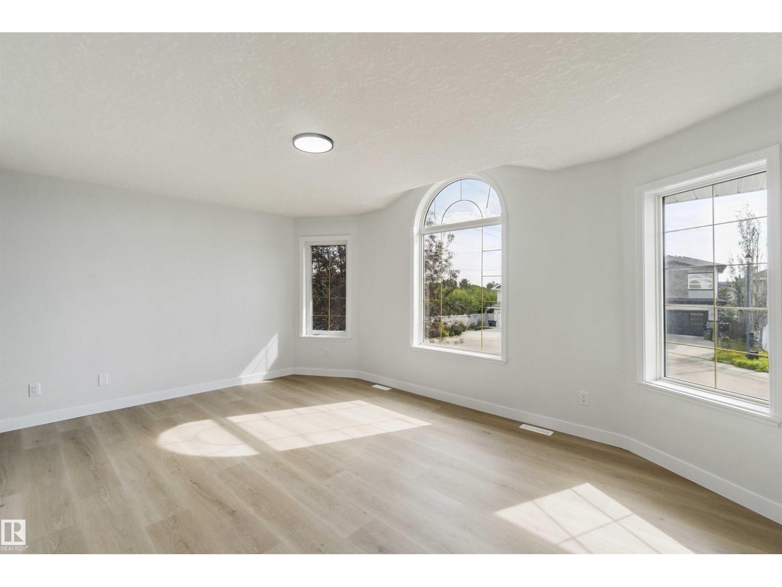 Photo 24 of 618 Layton Co Nw, Edmonton AB